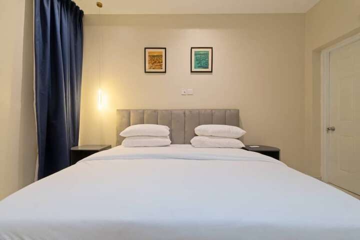 Room 12 of 31