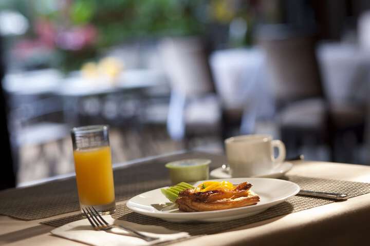 Breakfast/Coffee Service 32 of 70