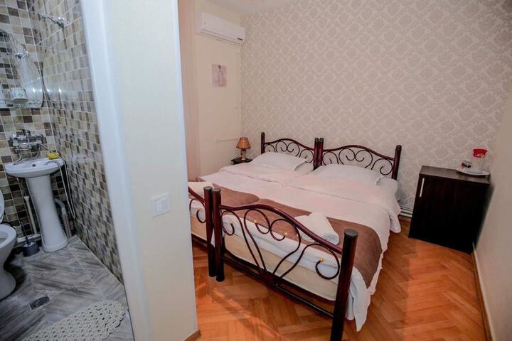 Room 36 of 39