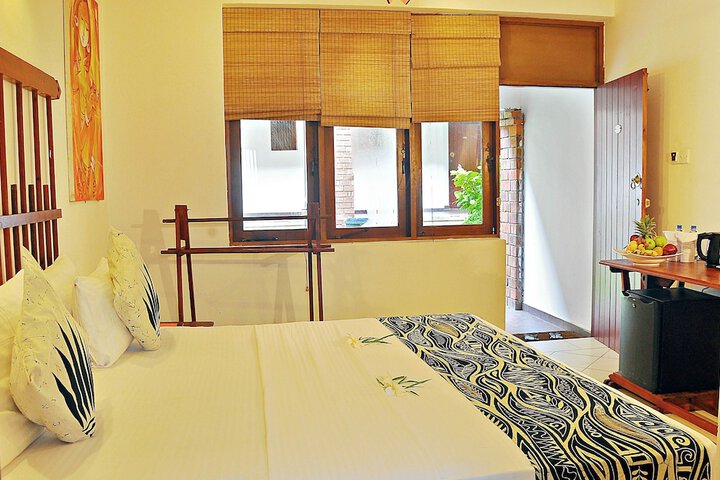 Room 7 of 40
