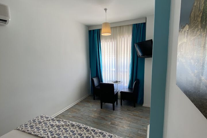 Room 37 of 258