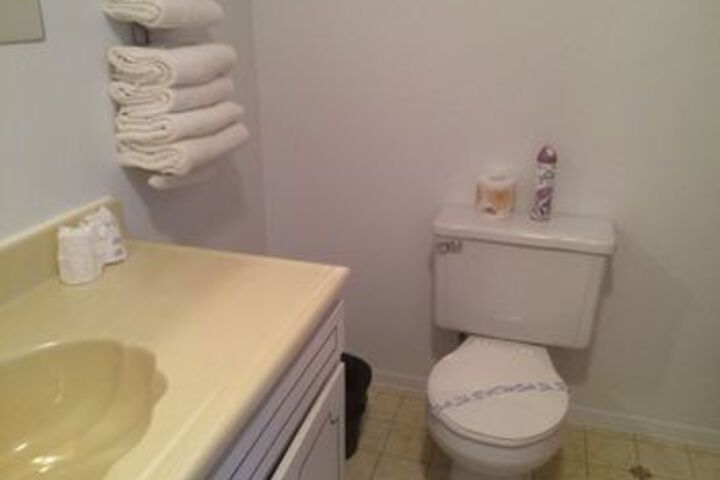 Room 2 of 25