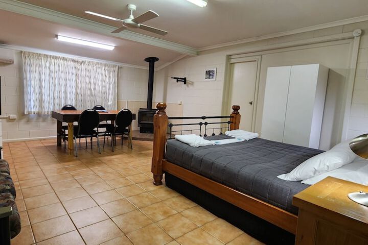 Room 17 of 48