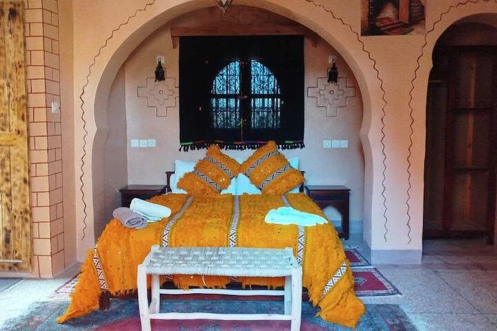 Room 4 of 20