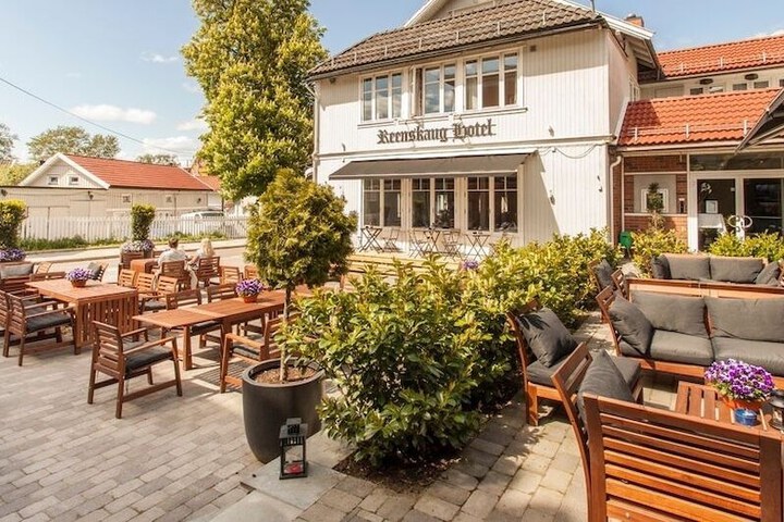 Exterior of Reenskaug Hotel