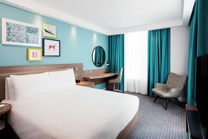 Room 21 of 57