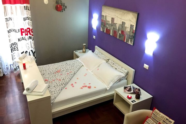 Room 5 of 27