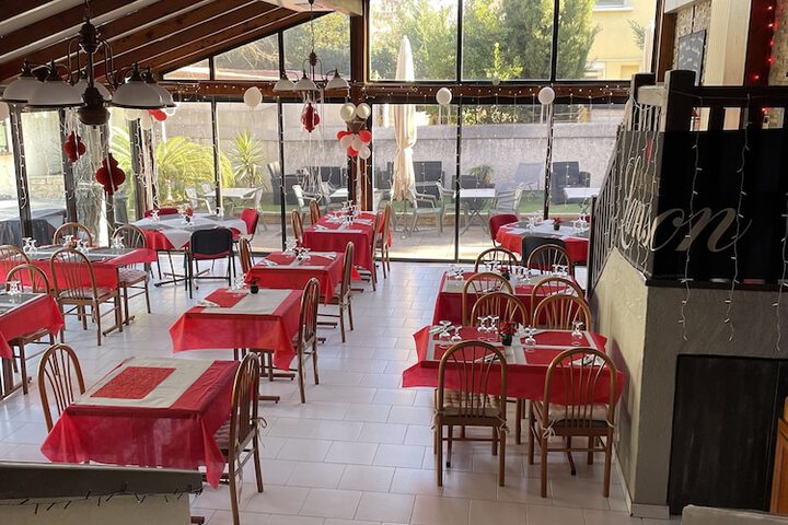 Dining Photos