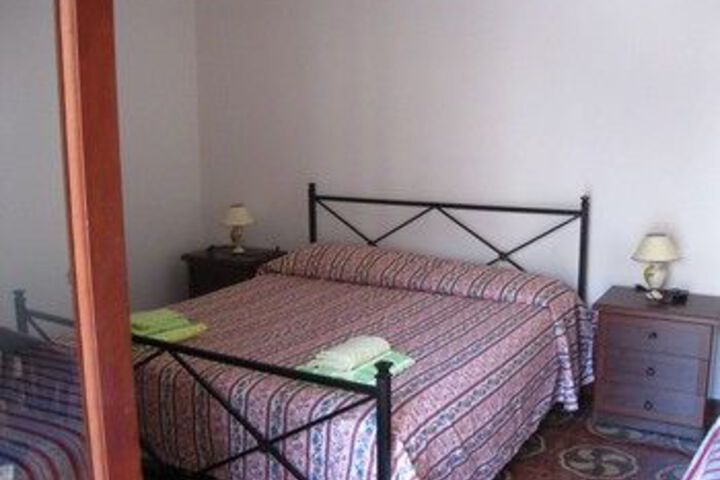 Room 4 of 30
