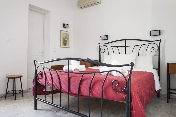 Room 10 of 46