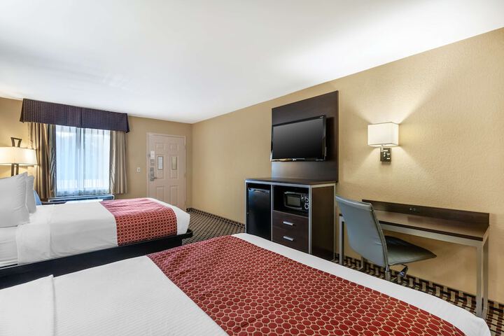 Room 8 of 29