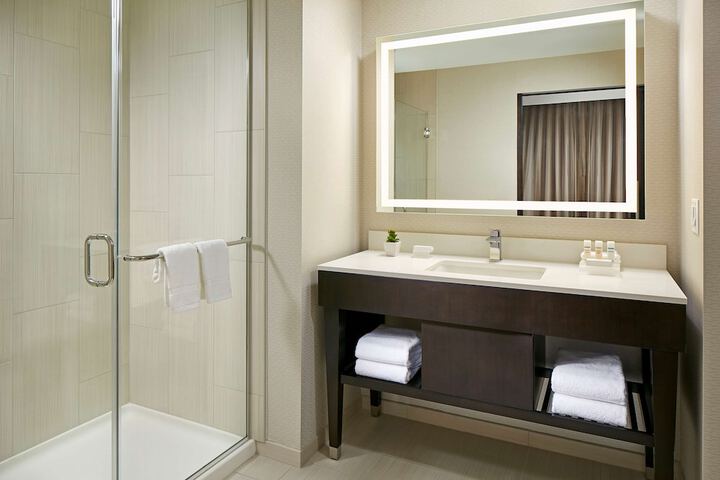 Bathroom shower