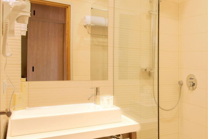 Bath Interior