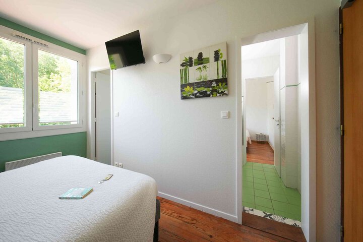 Room 20 of 40