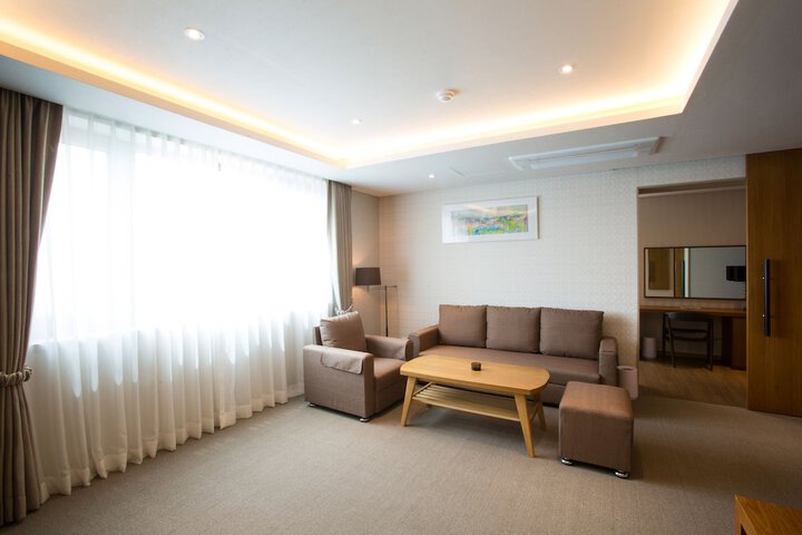 Room 62 of 145