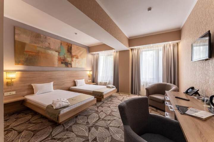 Room 3 of 24