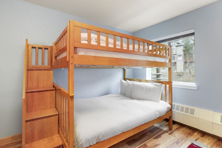 Room 51 of 190