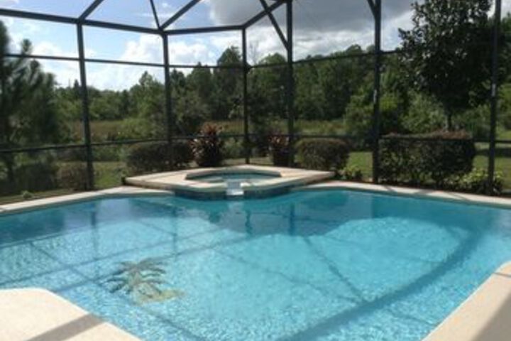 Pool 79 of 82