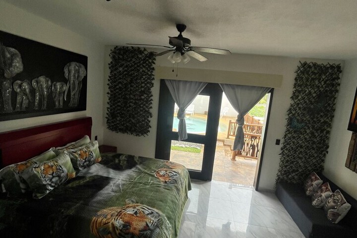 Room 46 of 115