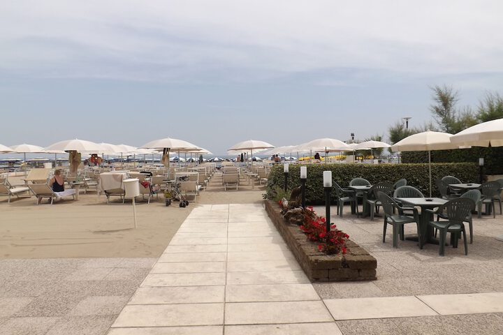 Terrace/Patio 30 of 41
