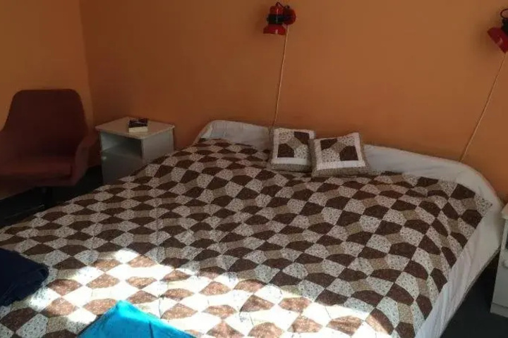 Room 3 of 21