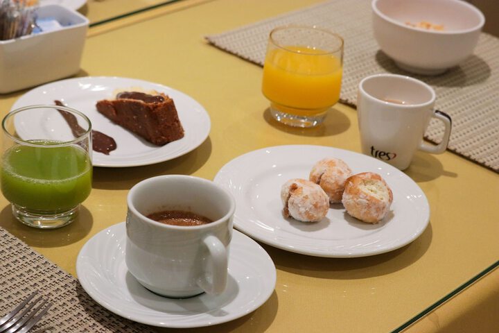Breakfast/Coffee Service 91 of 105