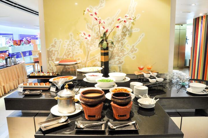 Dining 82 of 101