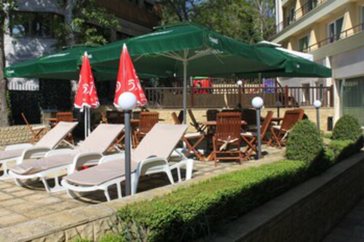 Terrace/Patio 17 of 19