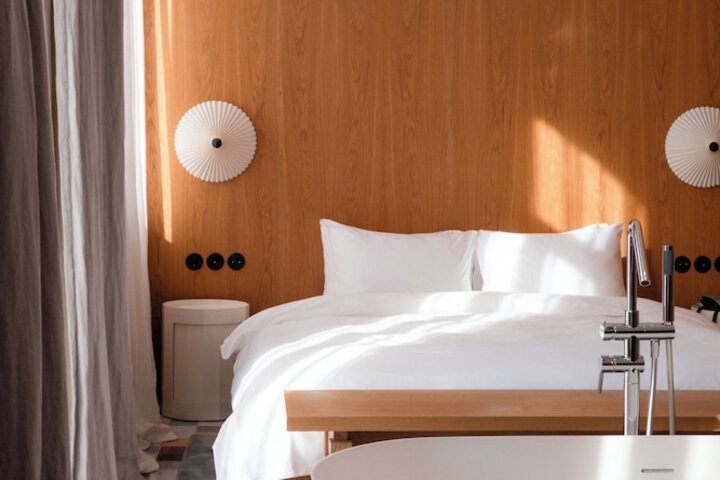 Room 25 of 70
