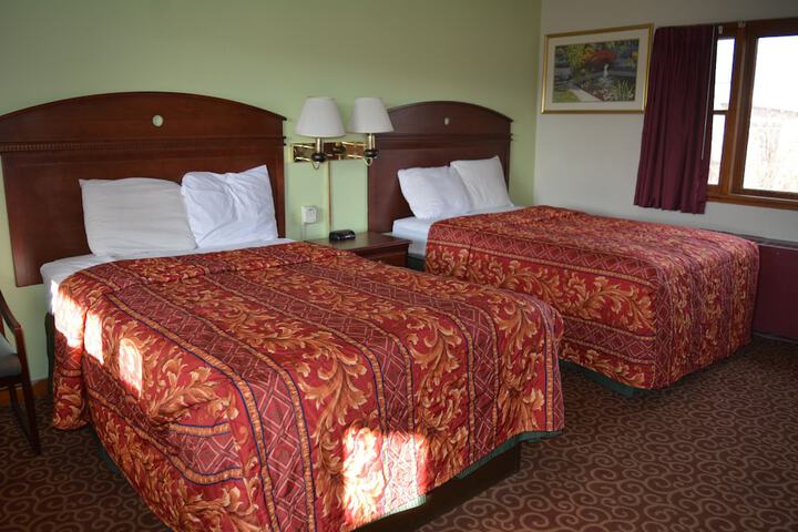 Room 8 of 34