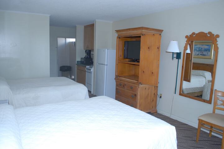 Room 12 of 43