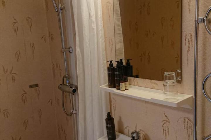 Room 20 of 29
