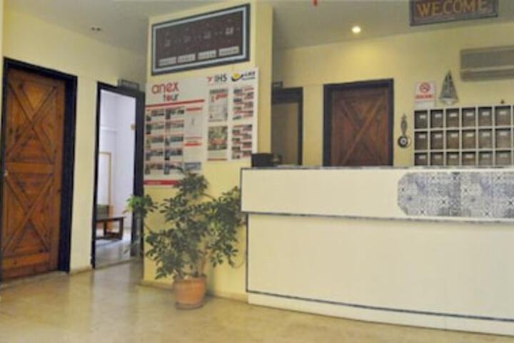 Guest Lobby