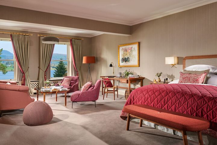 Room 4 of 64
