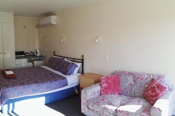 Room 12 of 34