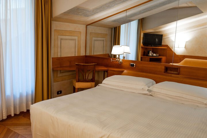 Room 39 of 76