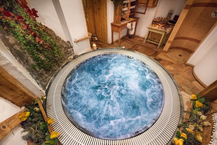 Spa 19 of 32