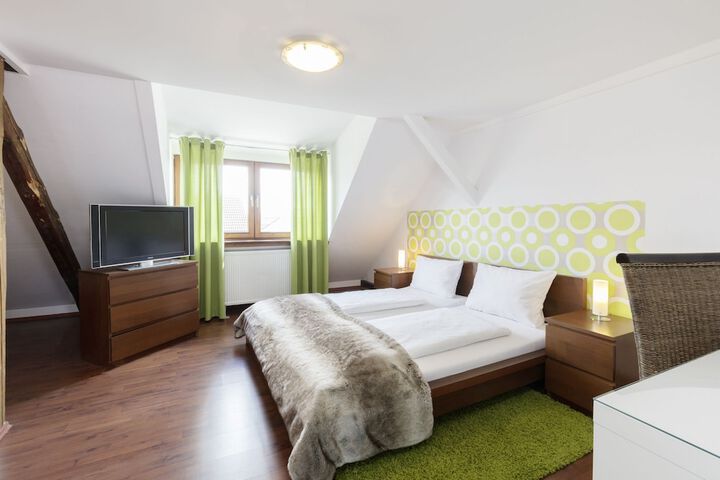 Room 10 of 44