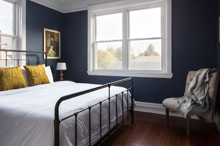 Elegant Lower Garden District Suites by Sonder in New Orleans, LA