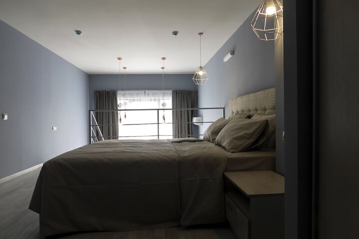 Room 22 of 33