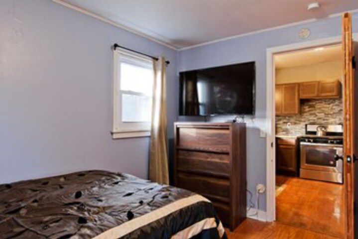 Room 32 of 33