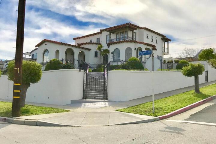 SpanishFairytale4bd3ba in San Pedro, CA