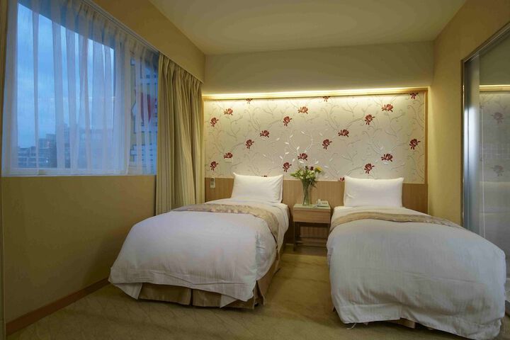 Room 11 of 47