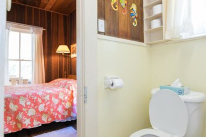 Room 33 of 45