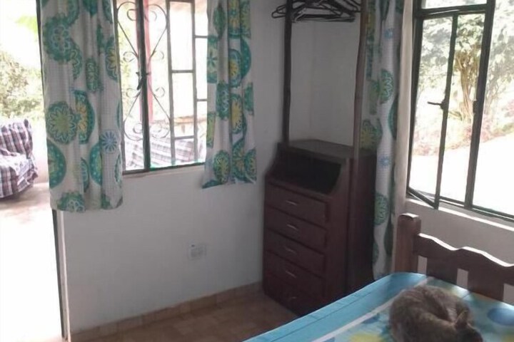Room 2 of 36