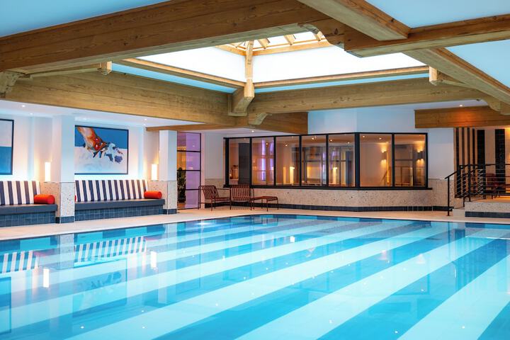 Pool 43 of 86