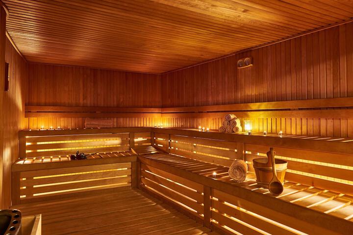 Spa 83 of 208