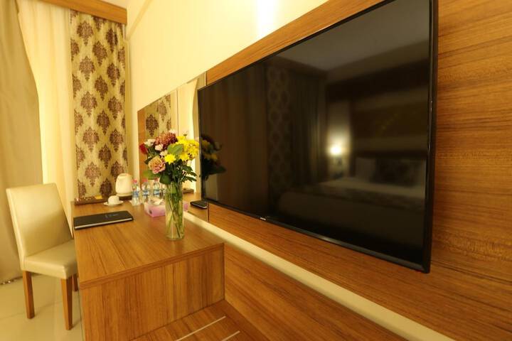 Room 12 of 22