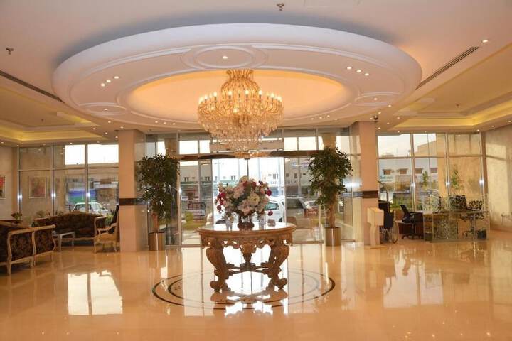 Entrance & Lobby