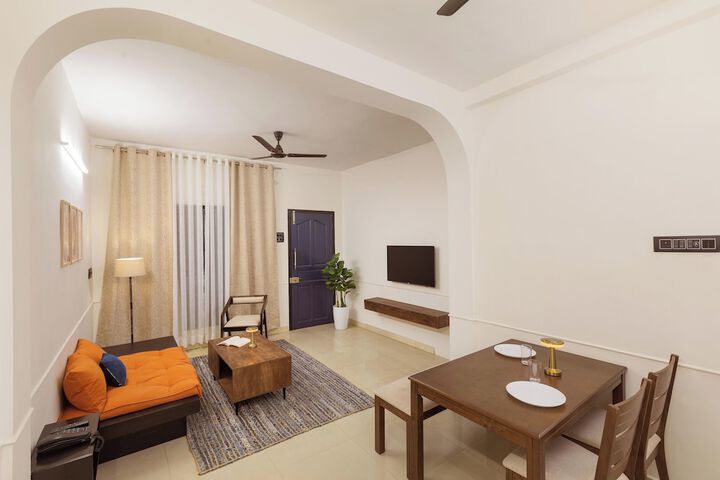 Room 17 of 36